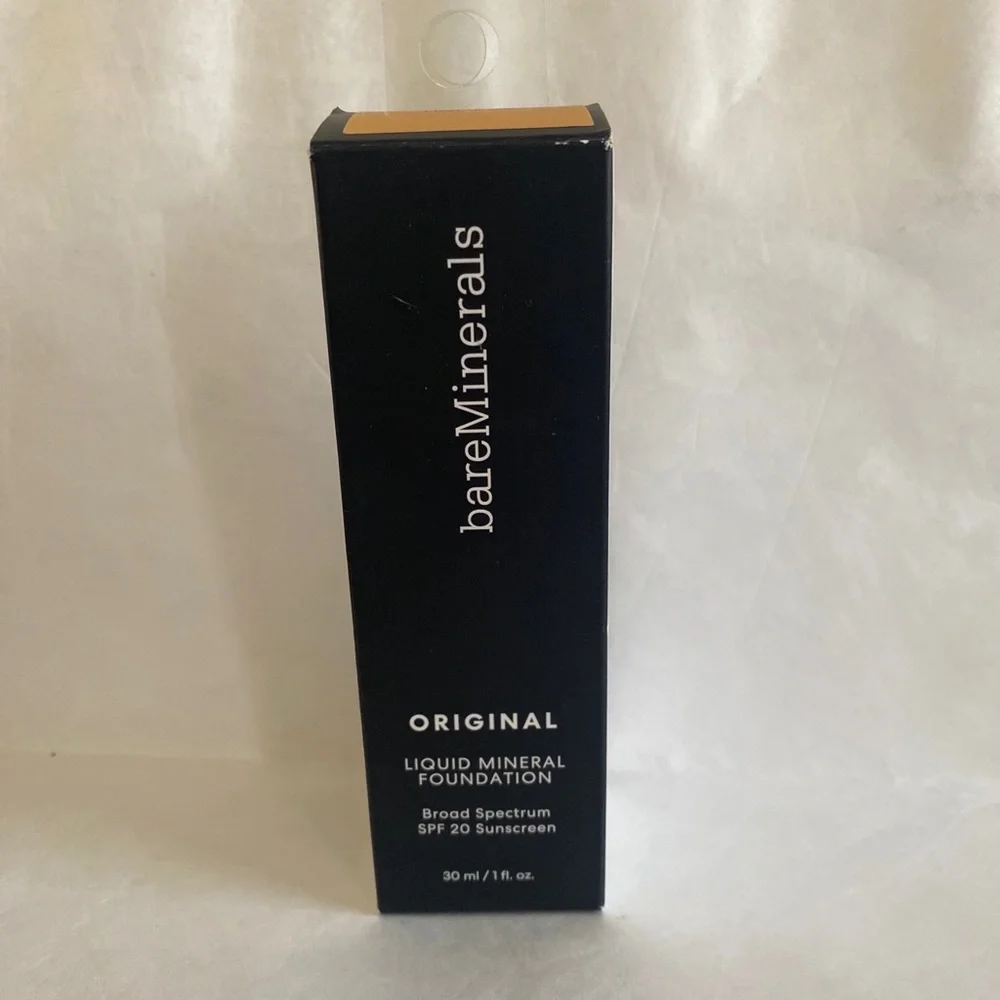 bareMinerals ORIGINAL Liquid Mineral Foundation SPF 20 Fairly Light 03 $39 NIB